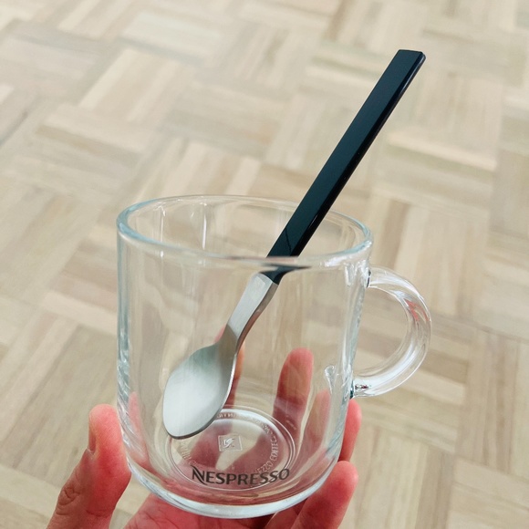 Nespresso - Vertuo Gran Lungo Set - 2 Cups and 2 Spoons - Brand New! - Picture 2 of 4
